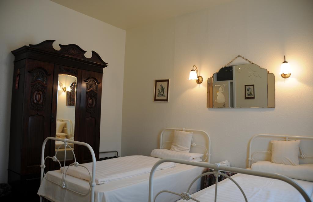 Hotel Admiral Wiesbaden Room photo